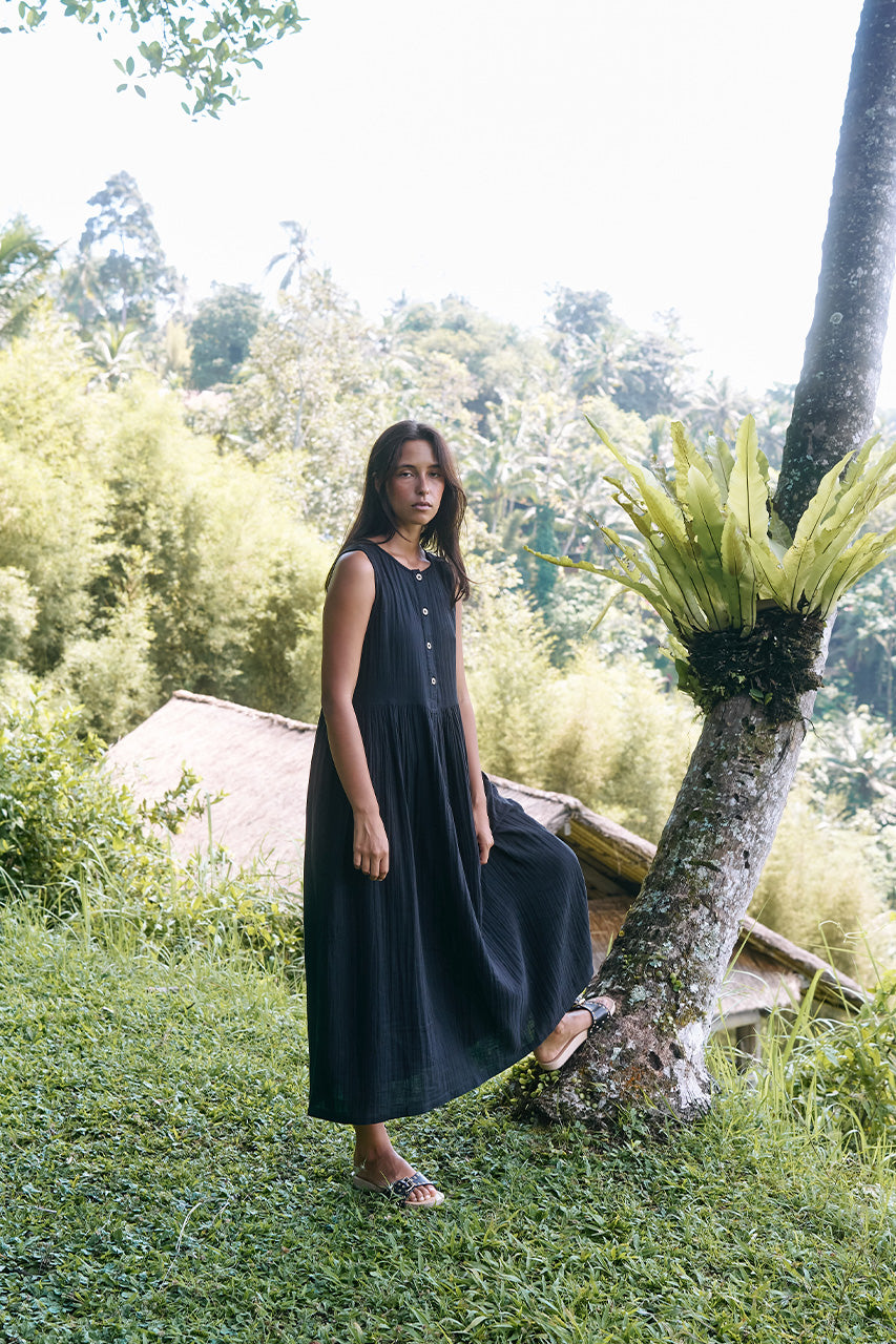 Nadi Dress ~ Black