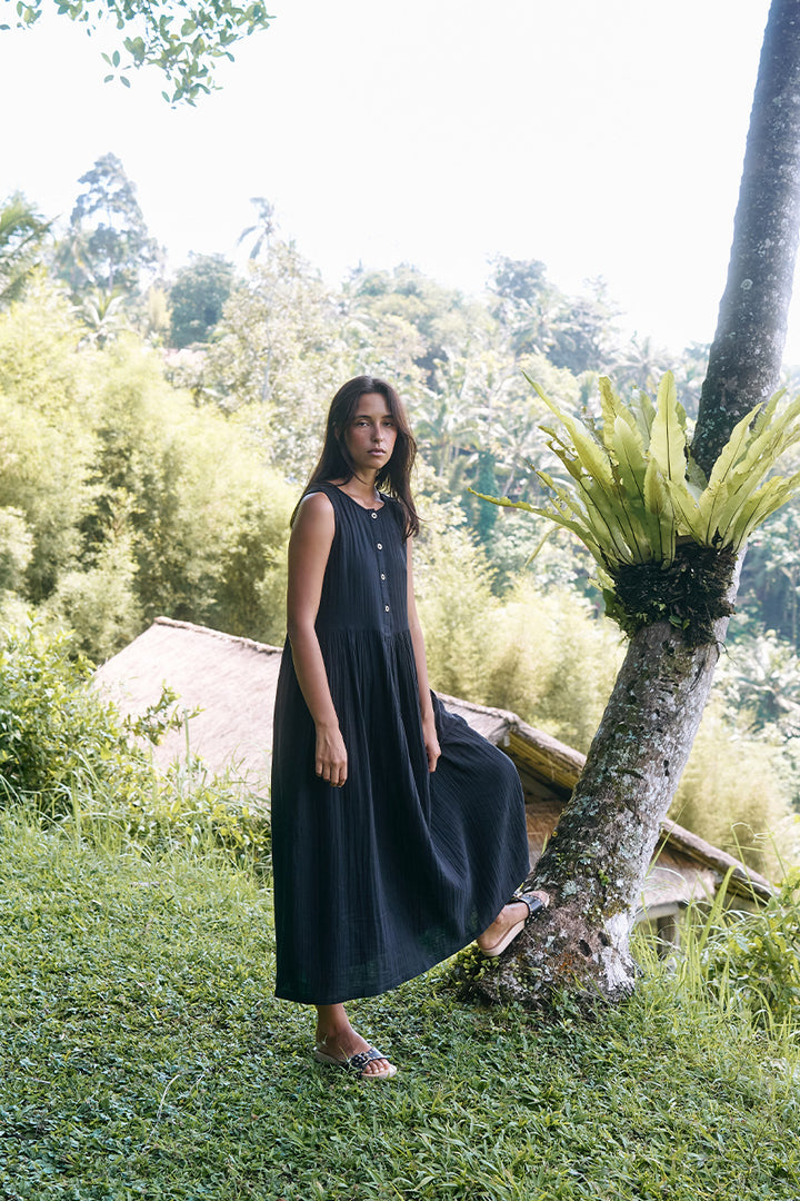Nadi Dress ~ Black