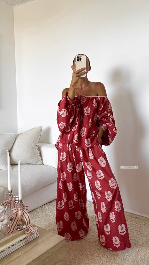 Ria Pants ~ Ruby Red